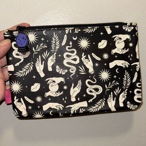 NWOT Ipsy Black and White Cosmetic Bag